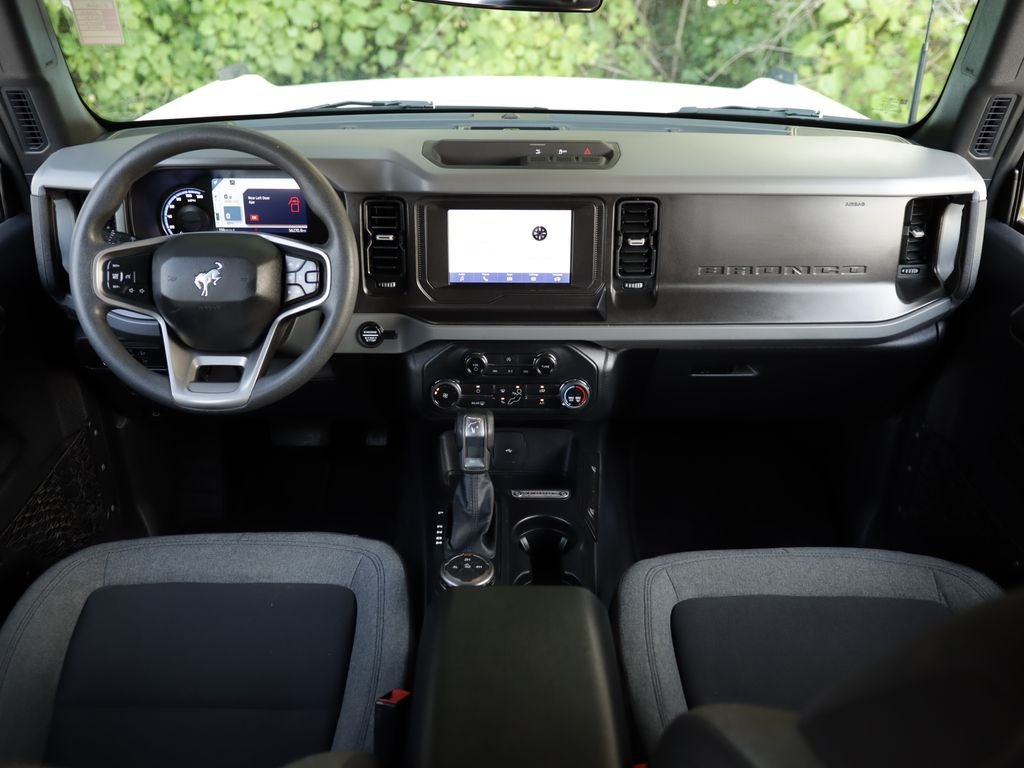 Used 2022 White Ford Base image 22