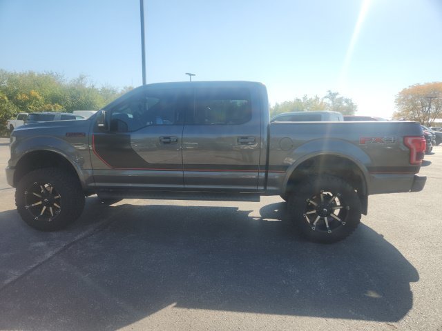 Used 2017 Magnetic Metallic Ford Lariat image 7