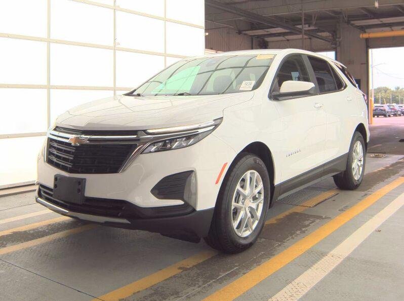 Used 2022 Summit White Chevrolet LT image 1