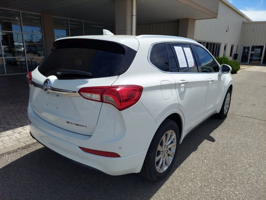 Used 2019 White Buick Essence image 7