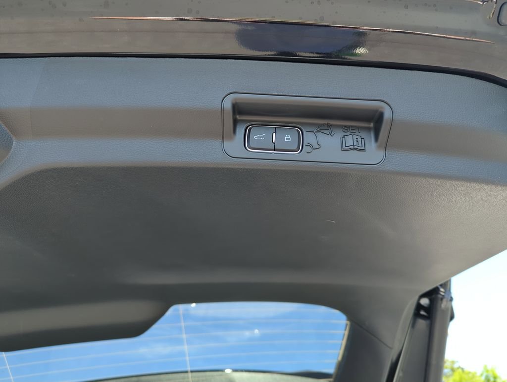 New 2026 Agate Black Metallic Ford ST-Line image 35