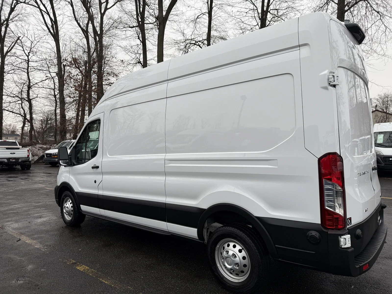 Used 2024 Oxford White Ford T-250 148