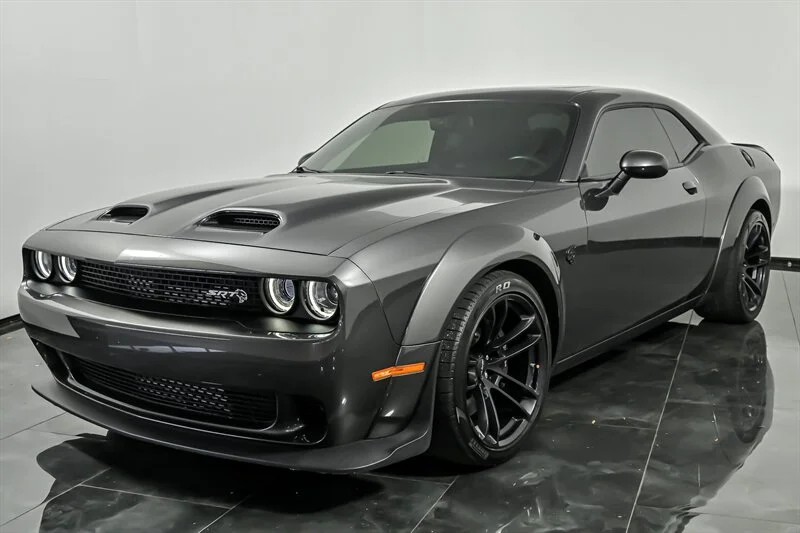 Used 2020 Granite Pearl Coat Dodge SRT Hellcat Redeye image 5