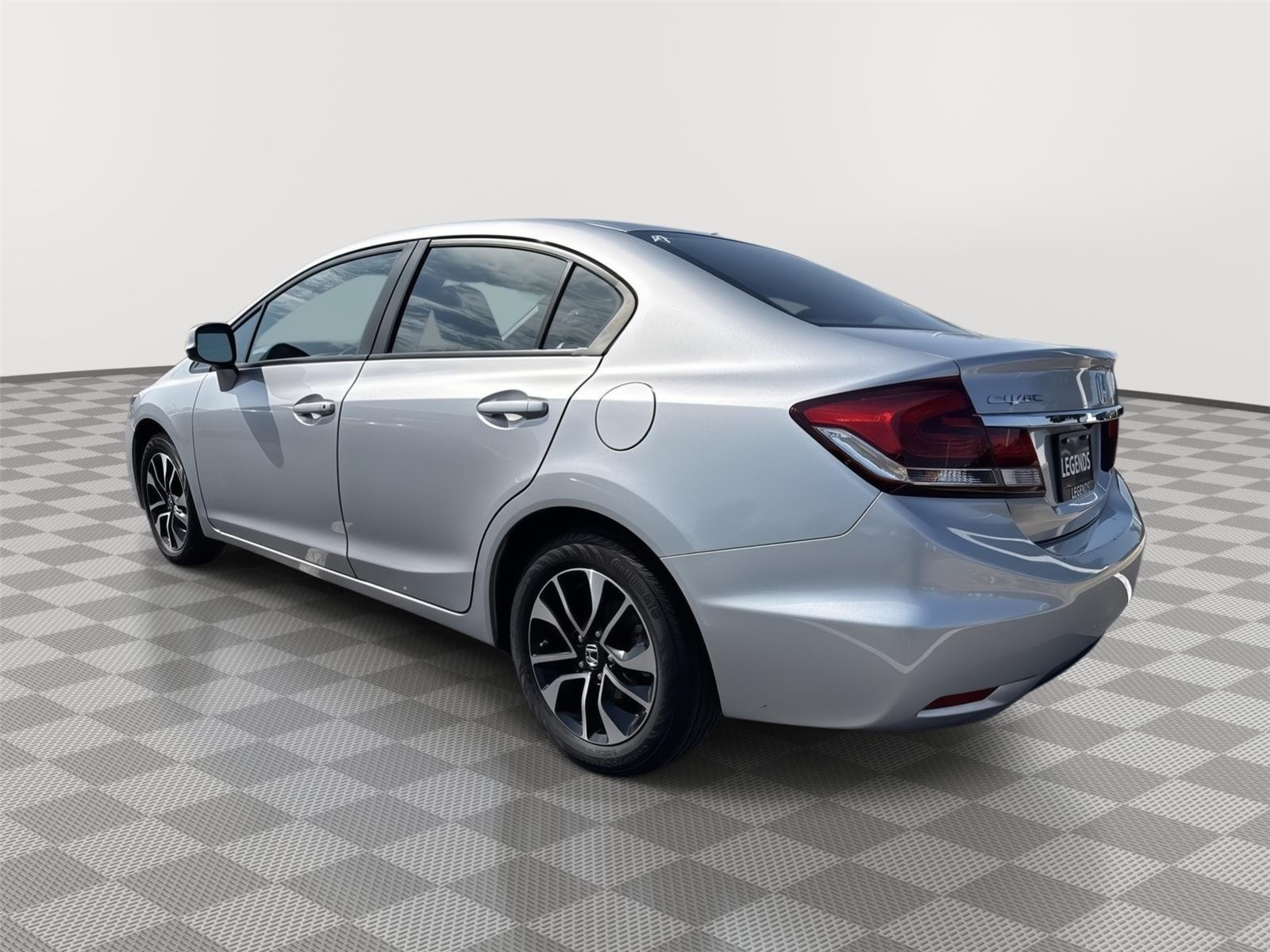 Used 2013 Alabaster Silver Metallic Honda EX image 3