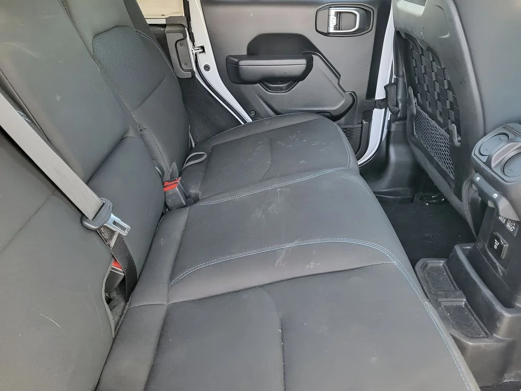Used 2022 Bright White Clearcoat Jeep Unlimited Rubicon 4Xe image 10