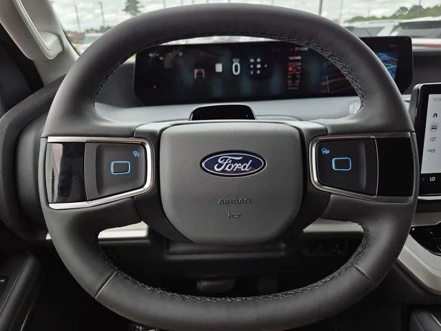 New 2026 Oxford White Ford Active image 43
