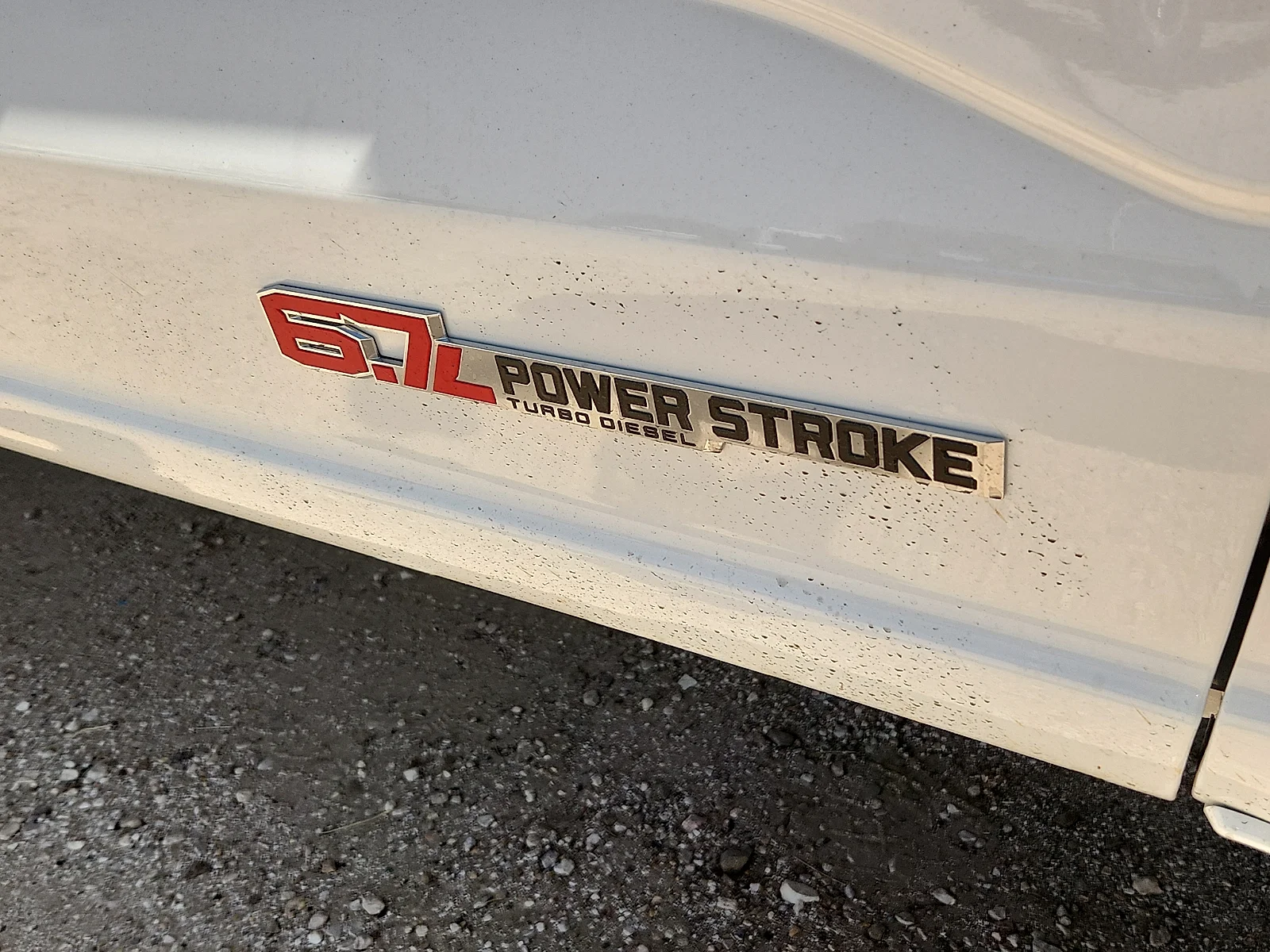 New 2027 Oxford White Ford XLT image 11