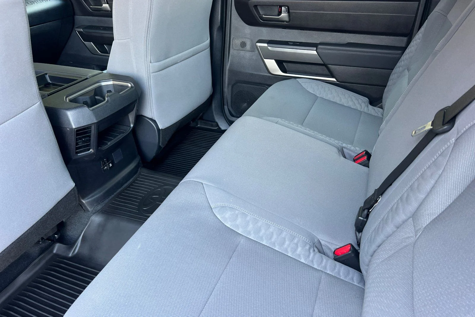 Used 2025  Toyota SR5 image 12