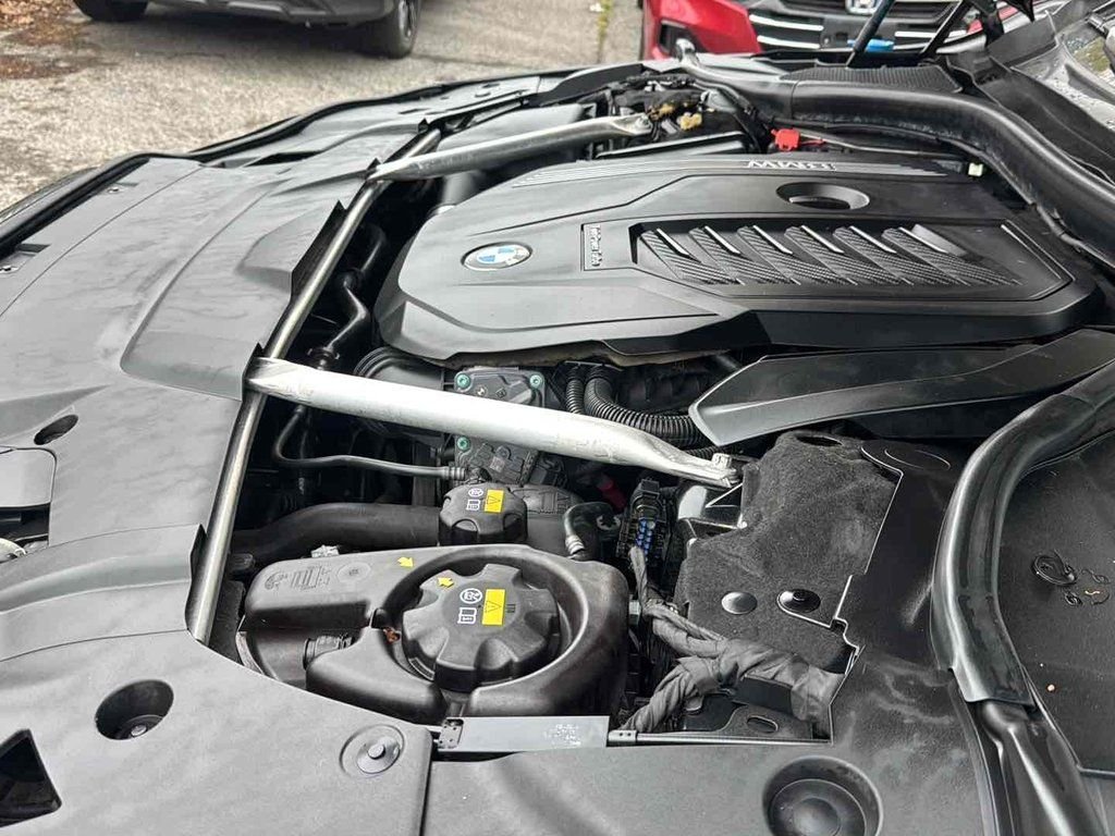Used 2022 Black BMW 740i image 38