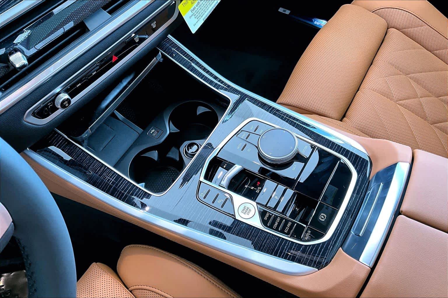 New 2026 Mineral White Metallic BMW sDrive40i image 8