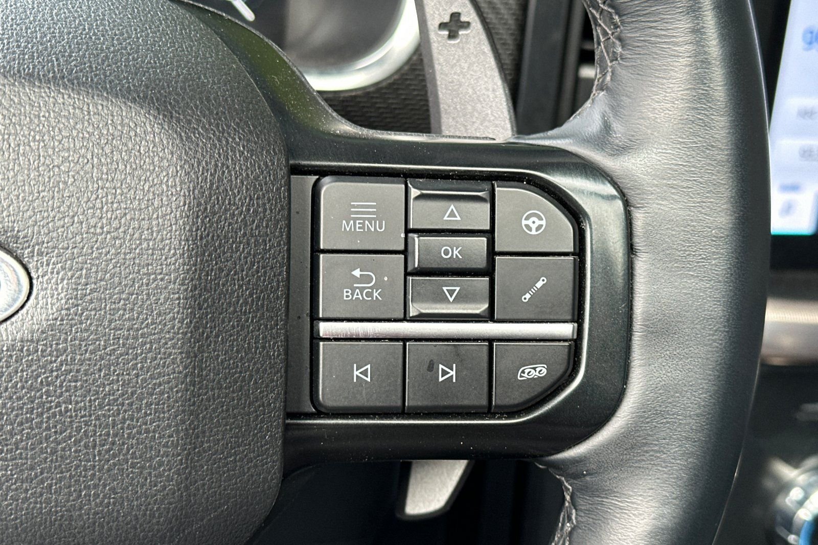 Used 2023 White Ford Raptor image 29