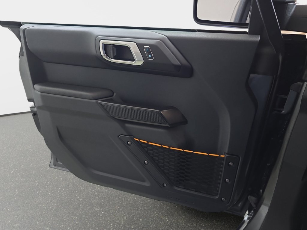 Used 2024 Gray Metallic Ford Badlands image 28