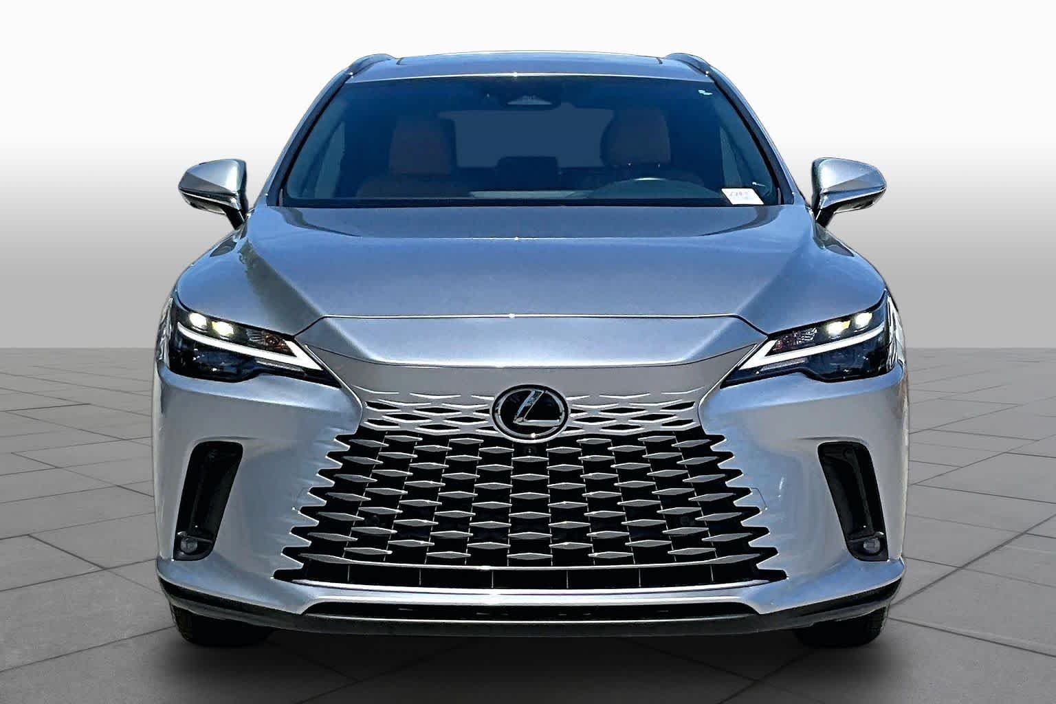 Used 2025 Iridium Lexus  image 4