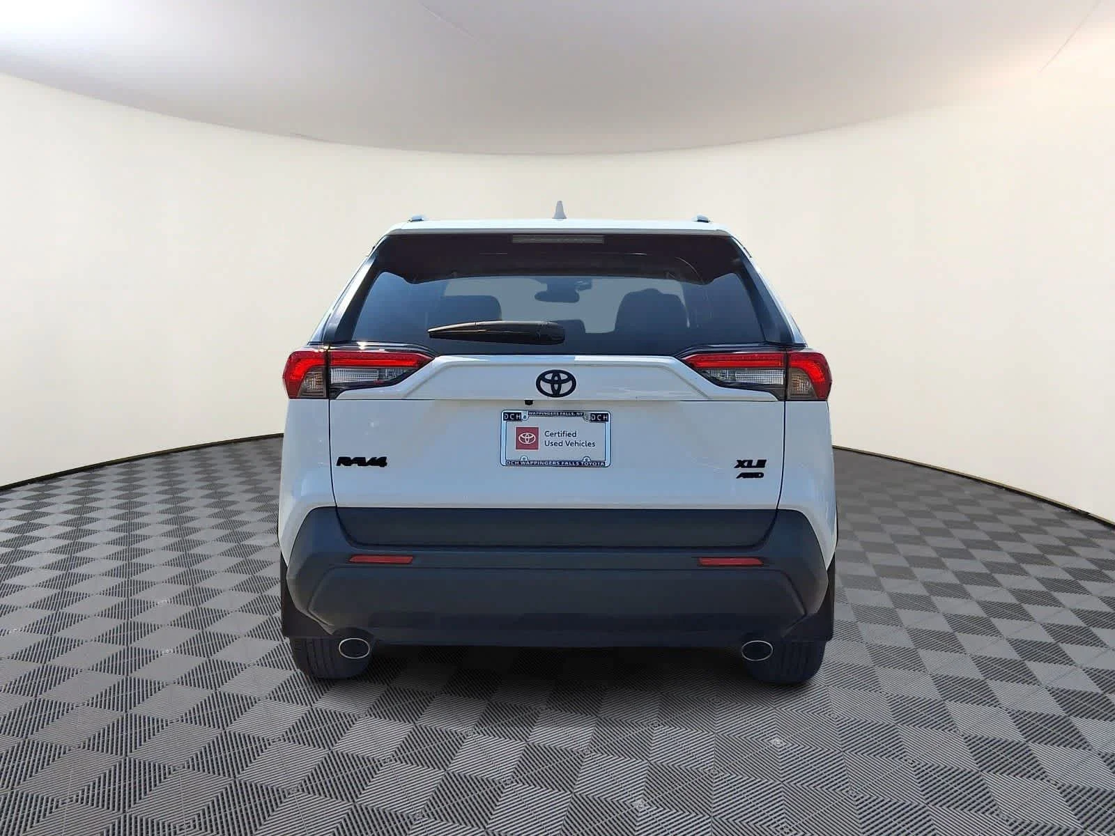 Certified Used 2024 Ice Cap Toyota XLE image 6
