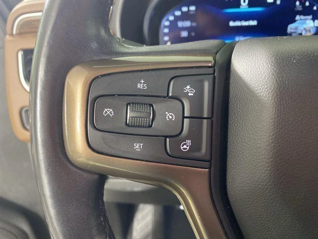 Used 2022 Pearl Chevrolet High Country image 16