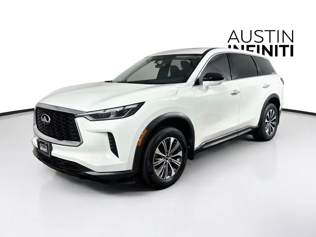 Certified Used 2023 White INFINITI PURE image 5