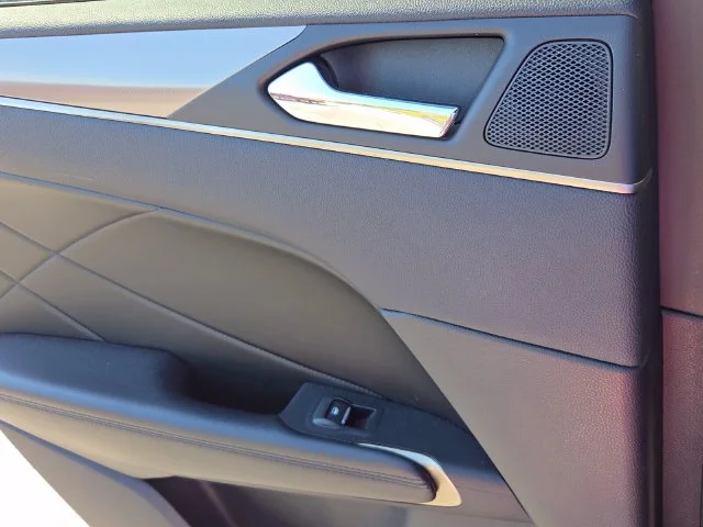 Used 2019 Magnetic Gray Metallic Lincoln Standard image 20