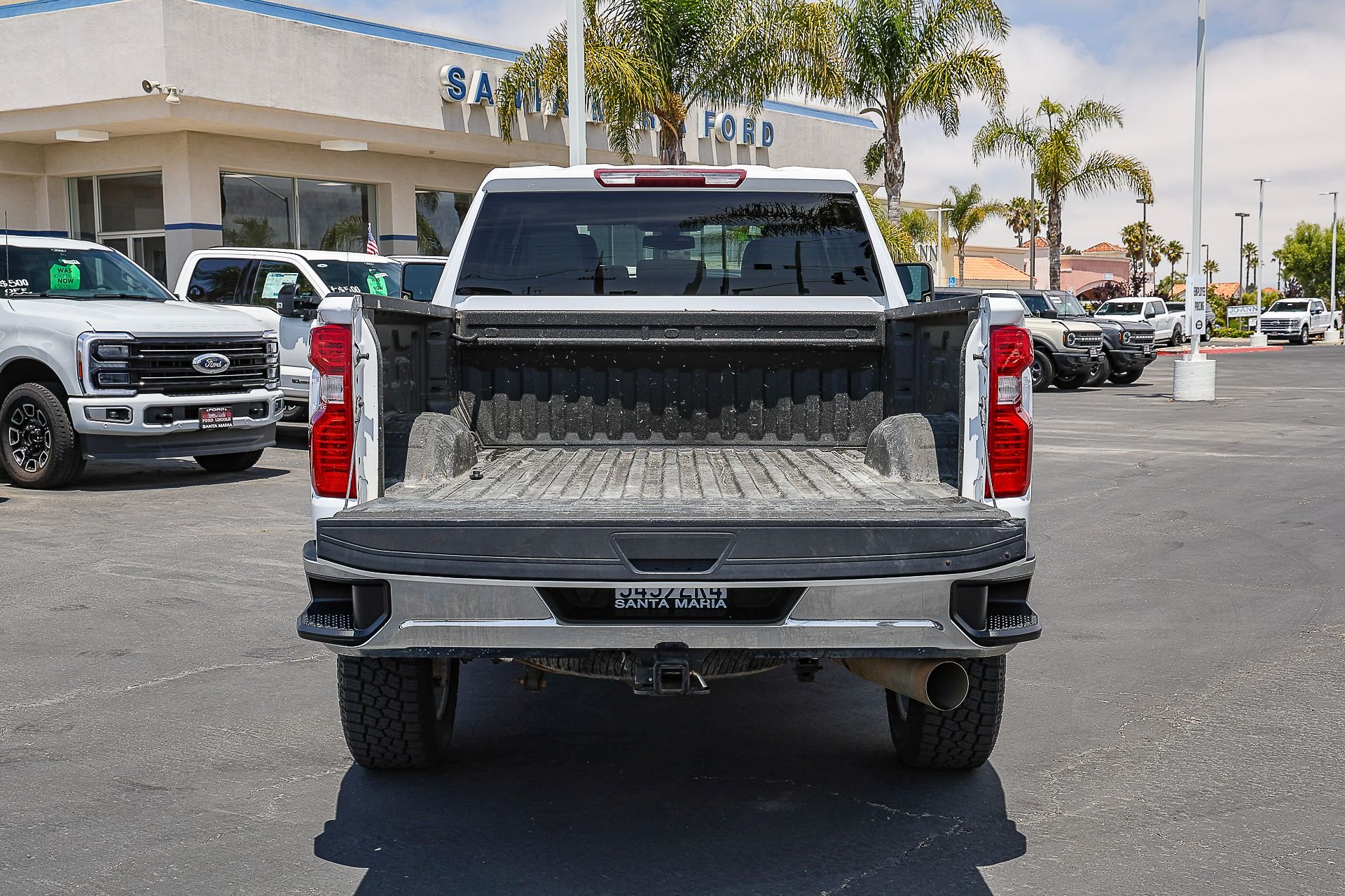 Used 2022 White Chevrolet LT image 6