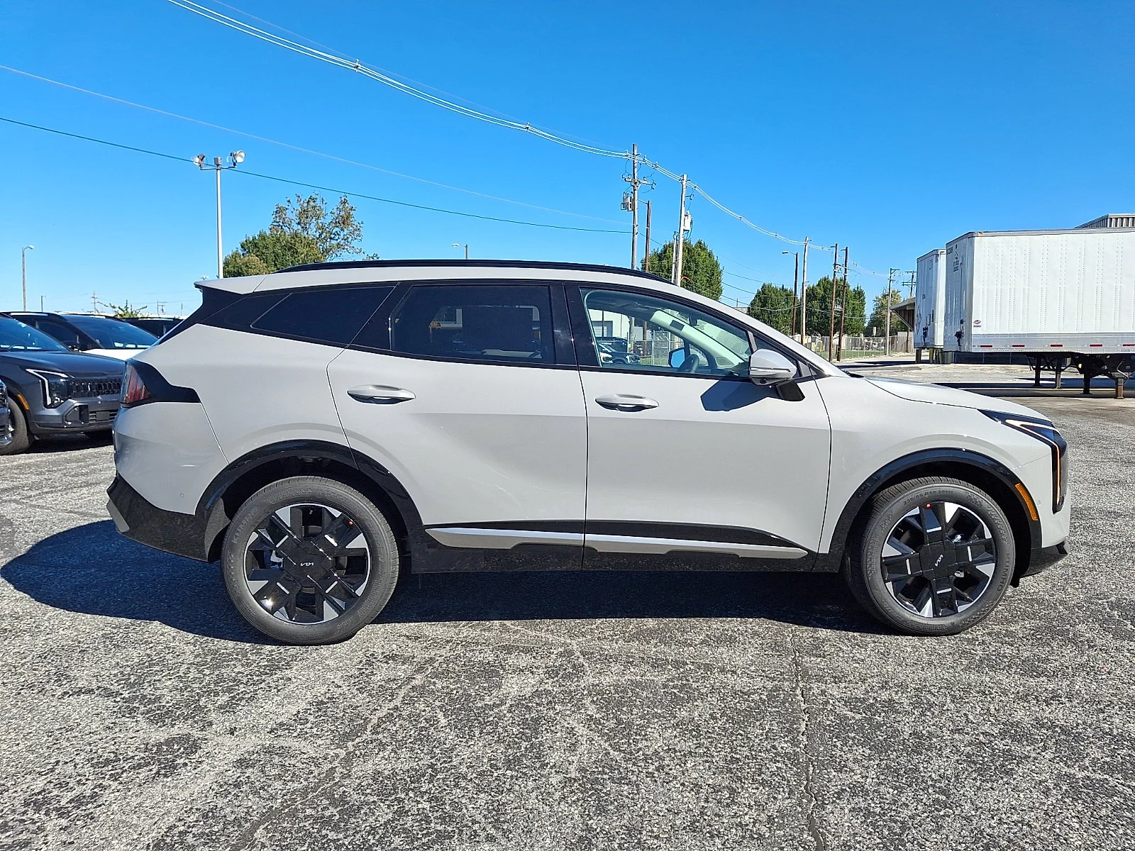New 2027 Gray Kia SX-Prestige image 8