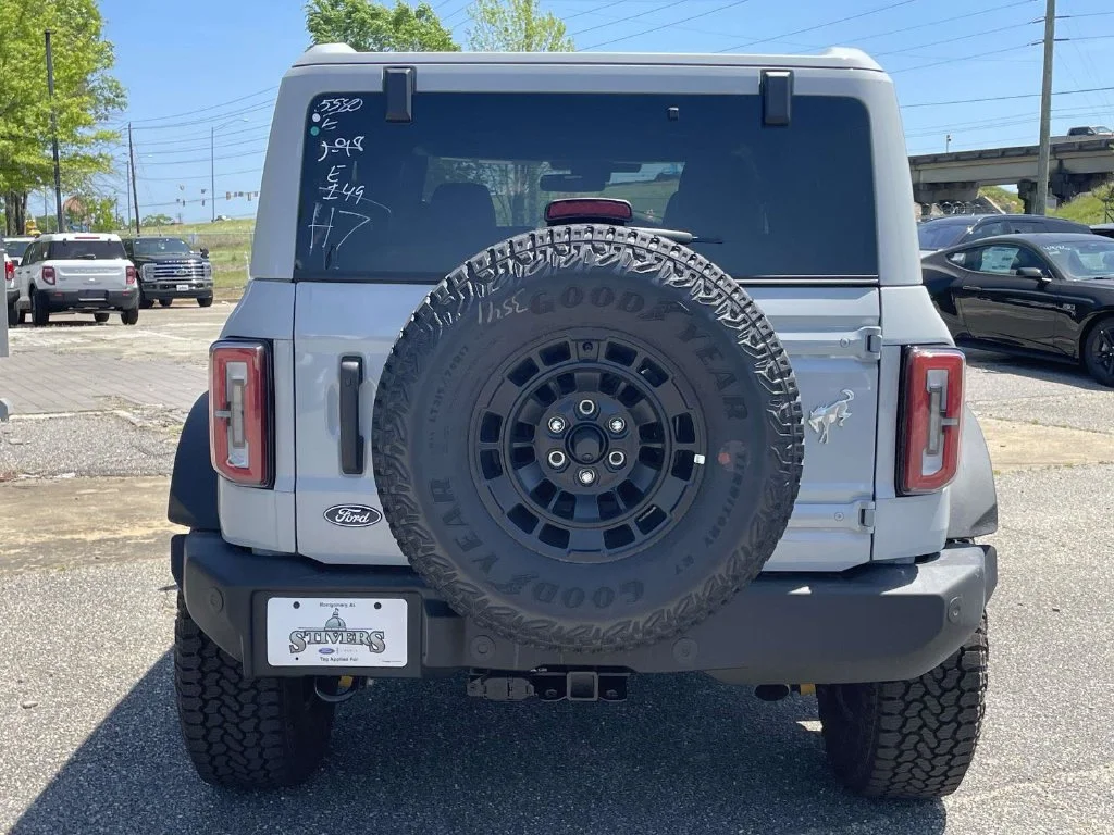 New 2026 White Ford Outer Banks image 4