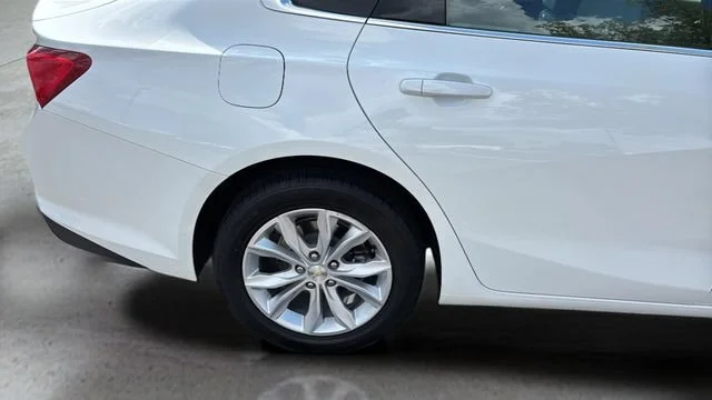 Used 2025 Summit White Chevrolet 1LT image 36