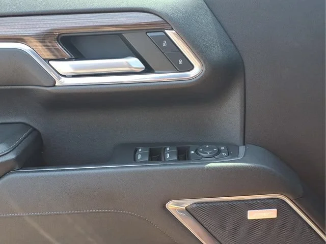 Used 2024 Black Chevrolet LT Trail Boss image 16