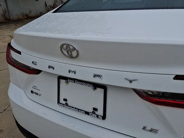Used 2025 White Toyota LE image 31