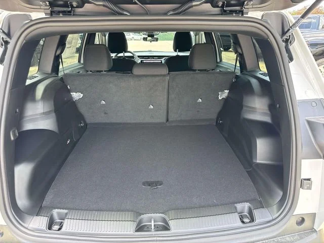 New 2026 White Jeep Laredo image 10