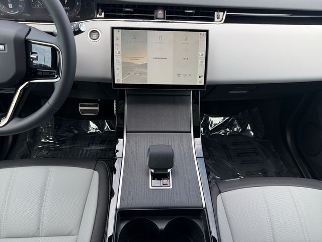 New 2026 Fuji White Land Rover Hoxton Edition image 15