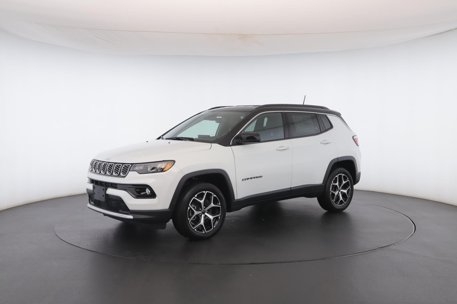 New 2026 Bright White Clear-Coat Exterior Paint Jeep Limited 4x4 image 36