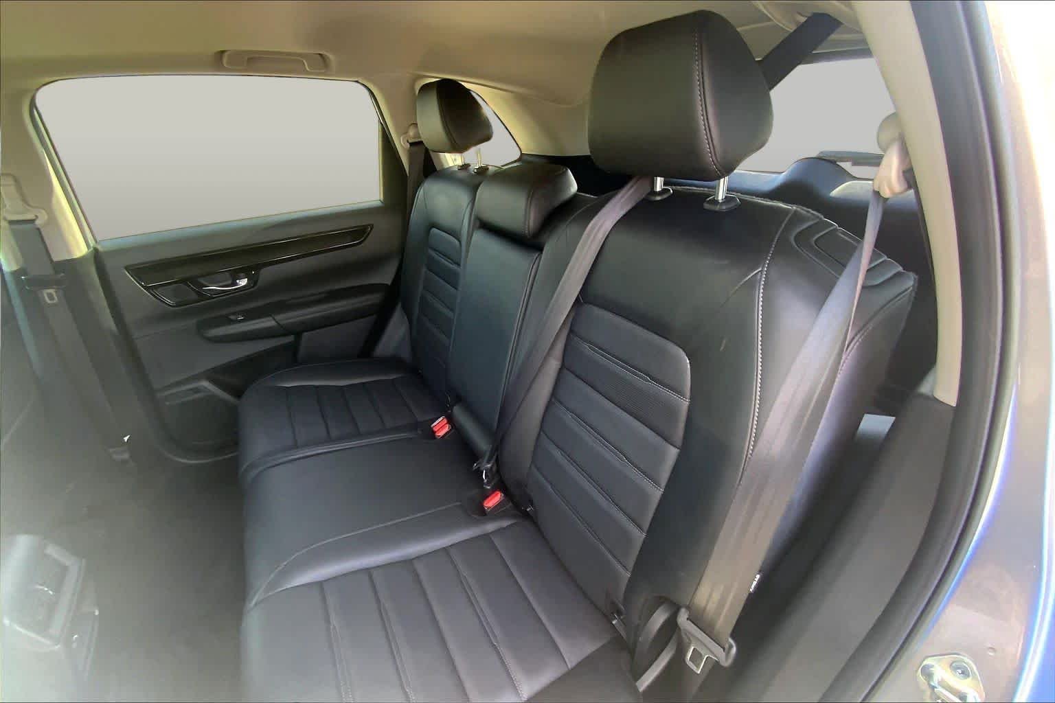 Used 2025 Solar Silver Metallic Honda EX-L image 20