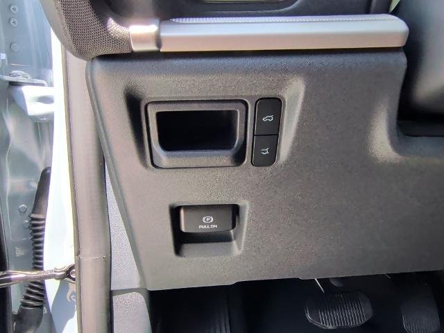New 2027 Glacier Gray Metallic Tri-Coat Ford Active image 64