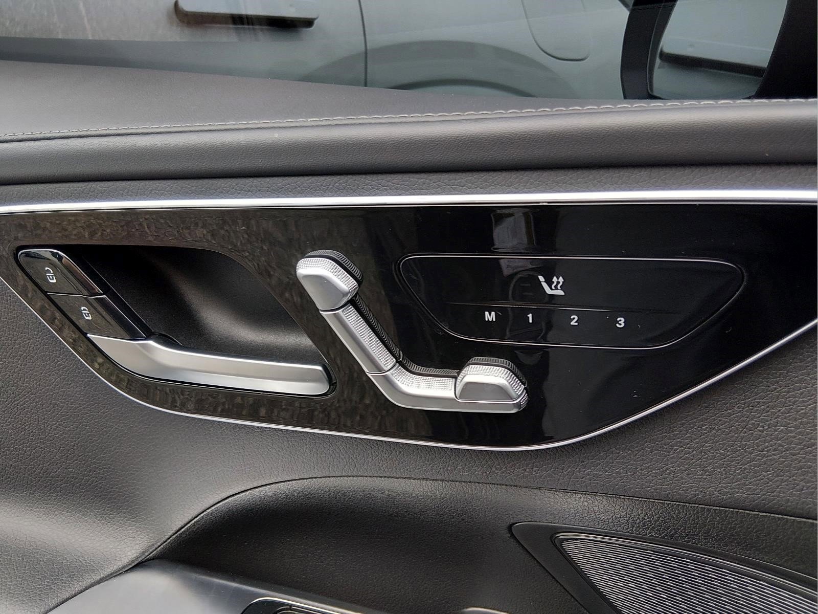 Used 2023  Mercedes-Benz C 300 image 16