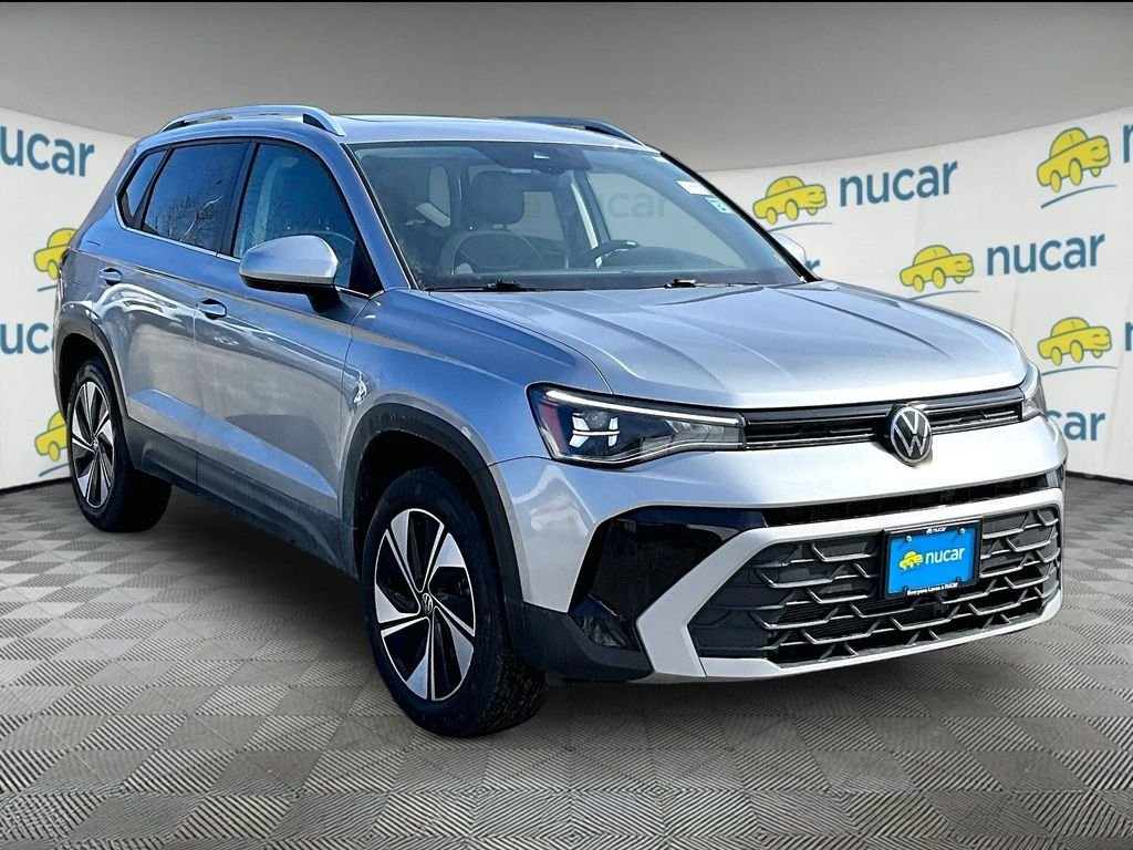 2025 Volkswagen Taos SE