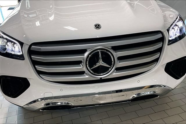 New 2026 Polar White Mercedes-Benz GLS 450 image 45