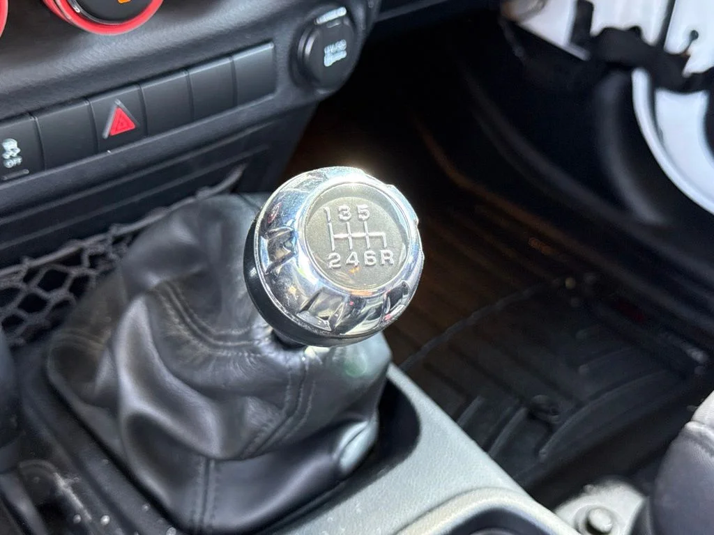 Used 2013 Bright White Jeep Unlimited Sport image 31