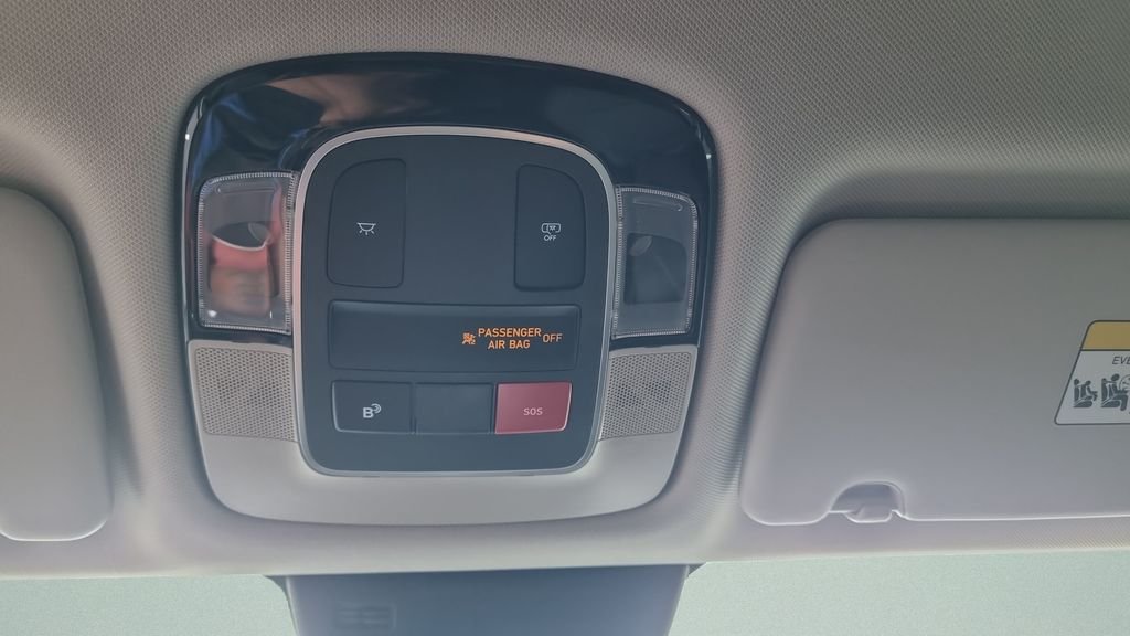 New 2026 Gray Hyundai SEL Plus FWD image 17