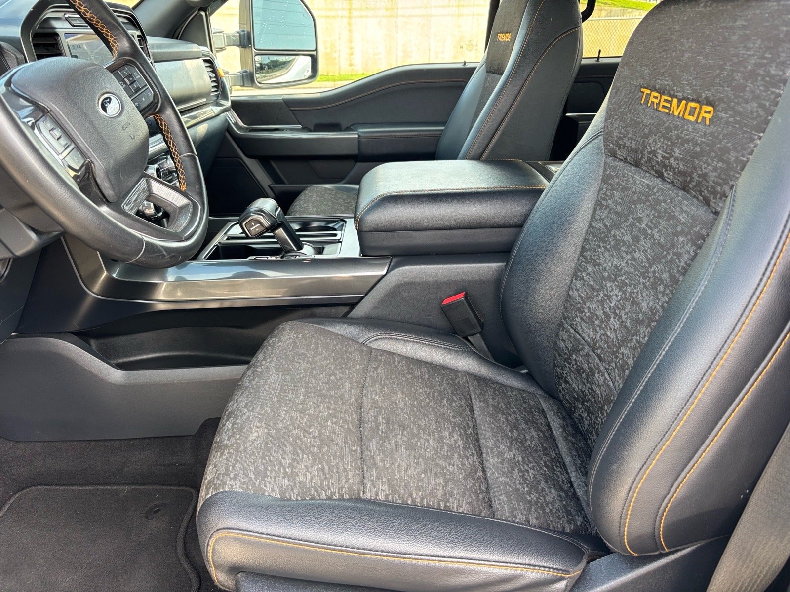 Used 2023 Oxford White Ford Tremor image 10