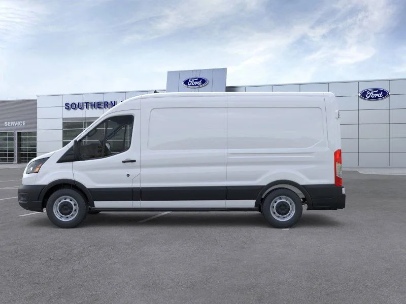 New 2026 Oxford White Ford Base image 3