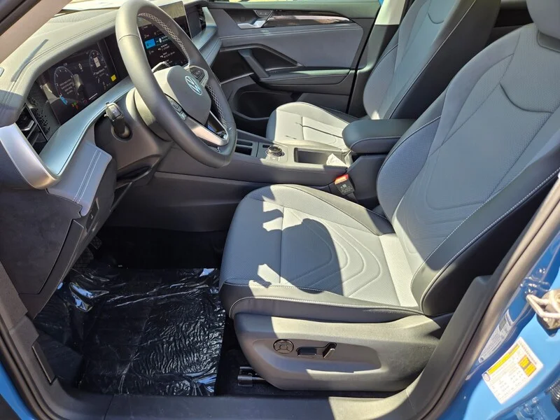 New 2026 Blue Volkswagen 2.0T SE image 6