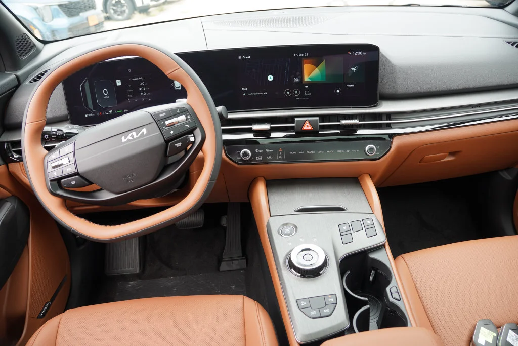 New 2027 Fusion Black Kia X-Line image 13