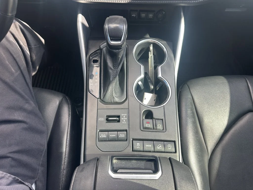 Used 2021 Black Toyota XLE image 19