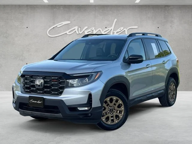 Used 2023 Silver Honda TrailSport image 1
