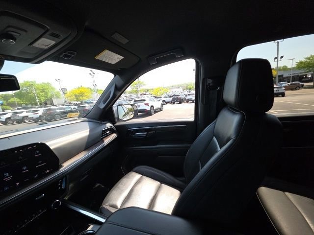Used 2025 Sterling Gray Metallic Chevrolet Z71 image 25