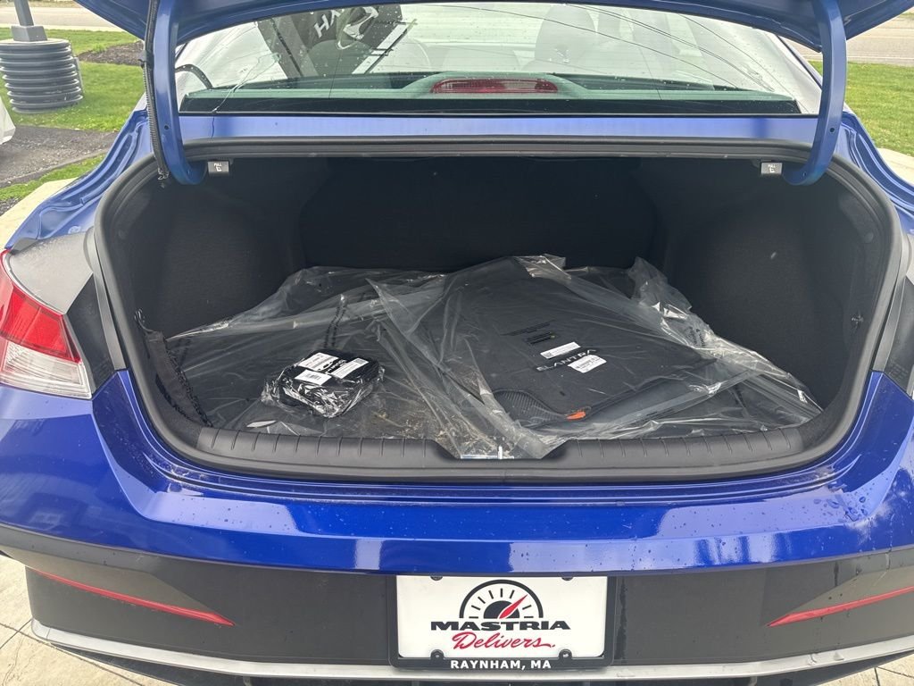 2025 Hyundai Elantra SEL - Photo 30