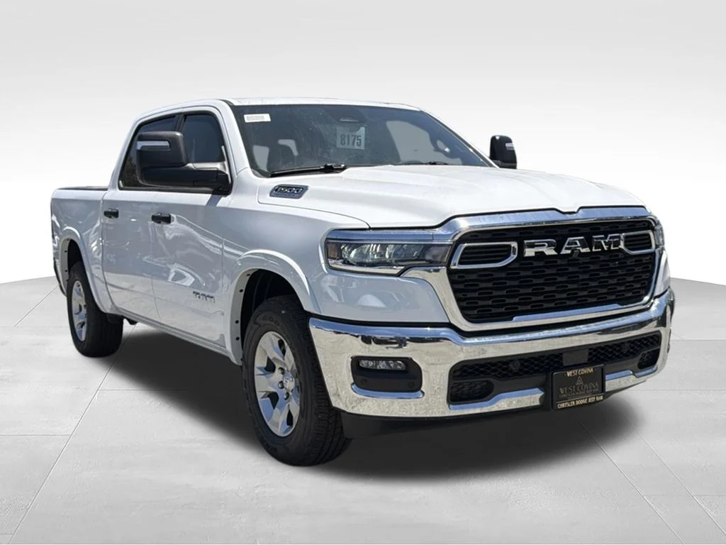 New 2026 Bright White Clear-Coat Exterior Paint RAM Big Horn/Lone Star image 4