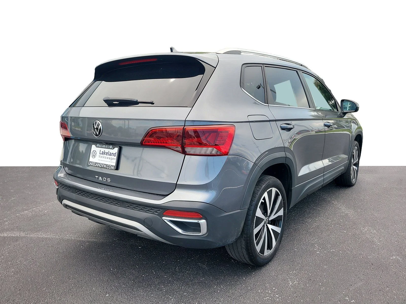 Used 2022 Gray Volkswagen 1.5T SE image 3