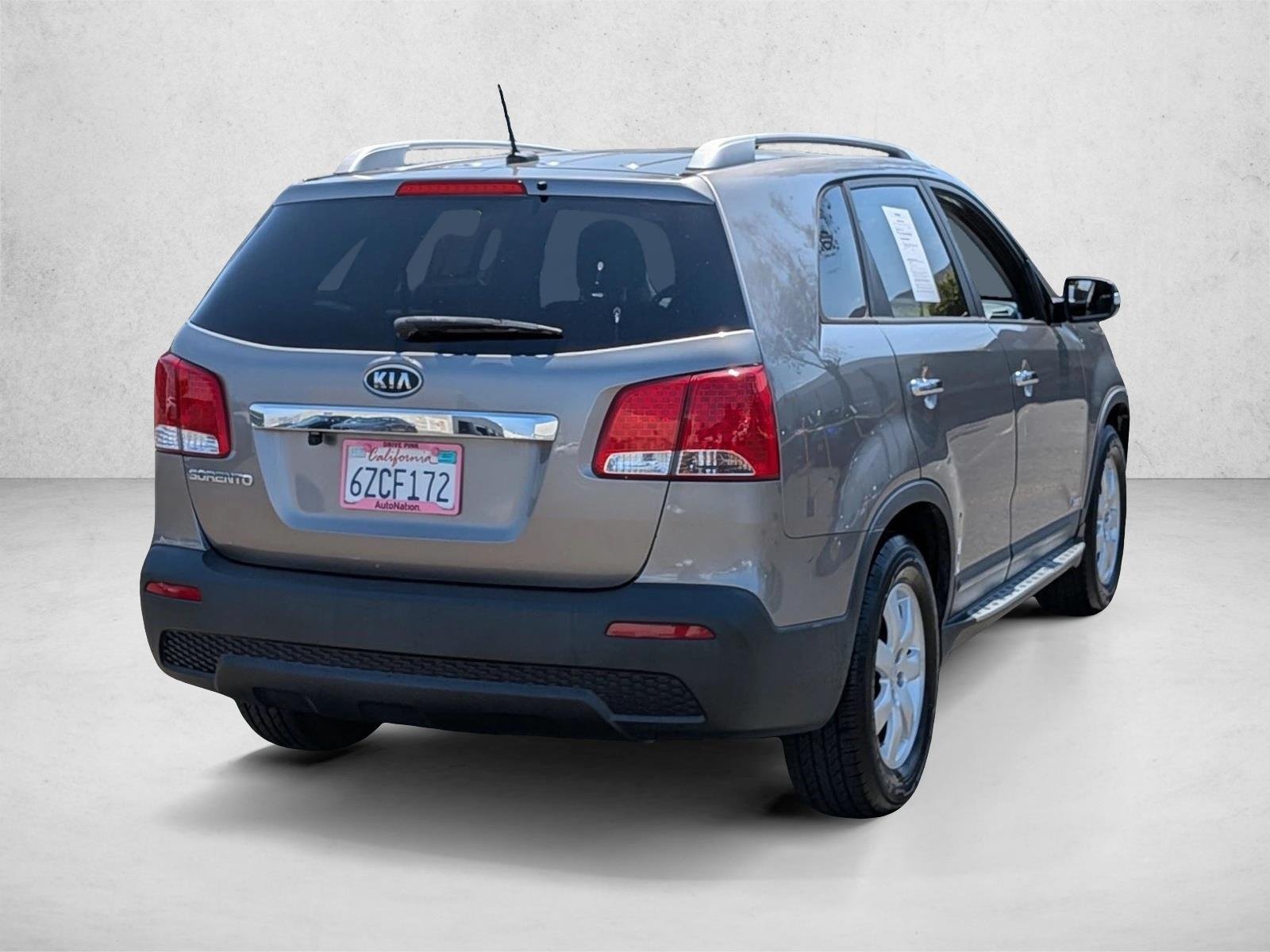 Used 2013 Titanium Silver Kia LX image 5