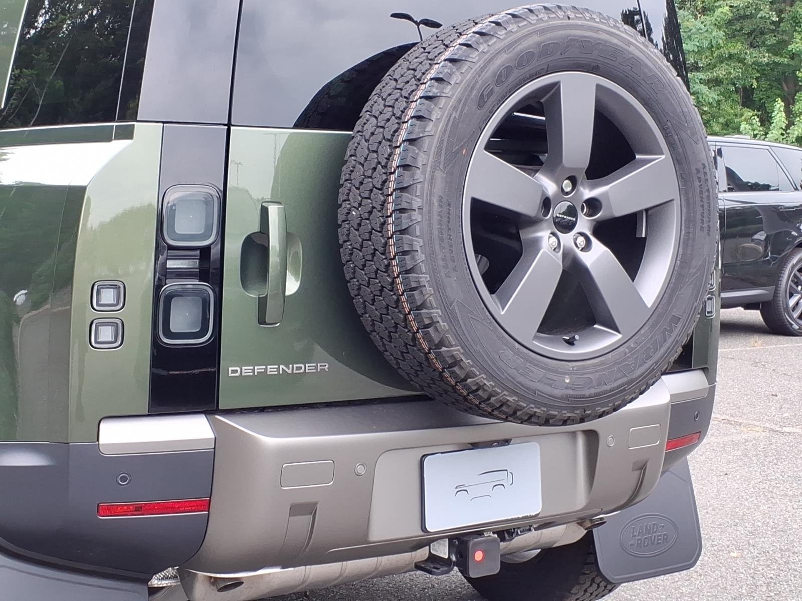 New 2026 Woolstone Green Land Rover 110 S image 18