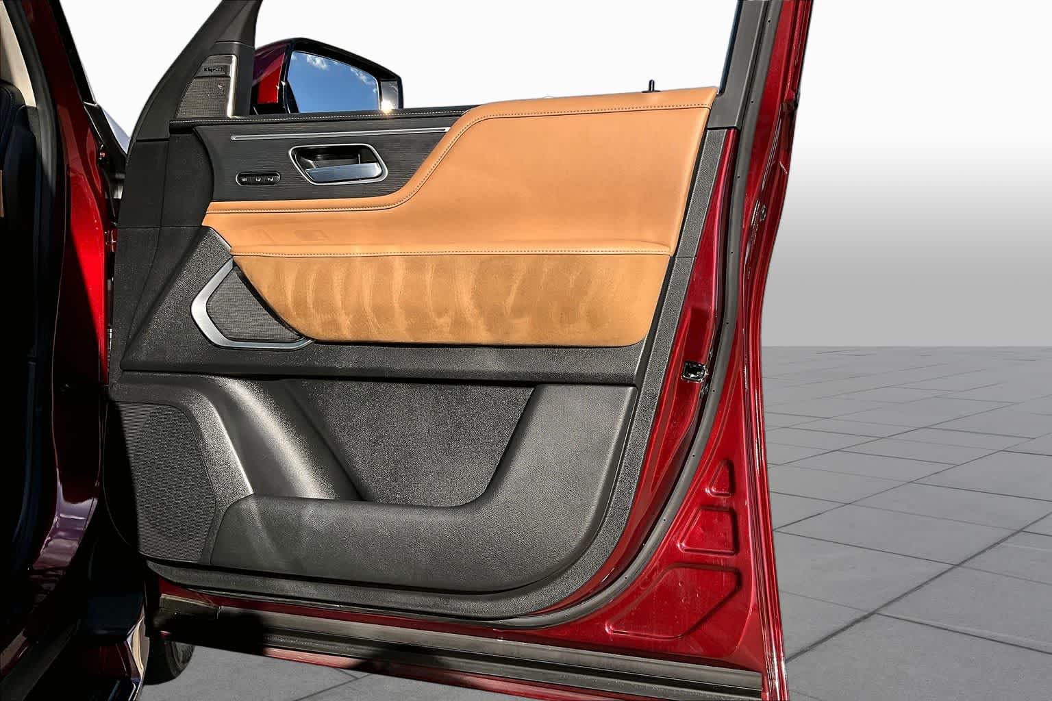 Used 2025 Coulis Red INFINITI SENSORY image 22